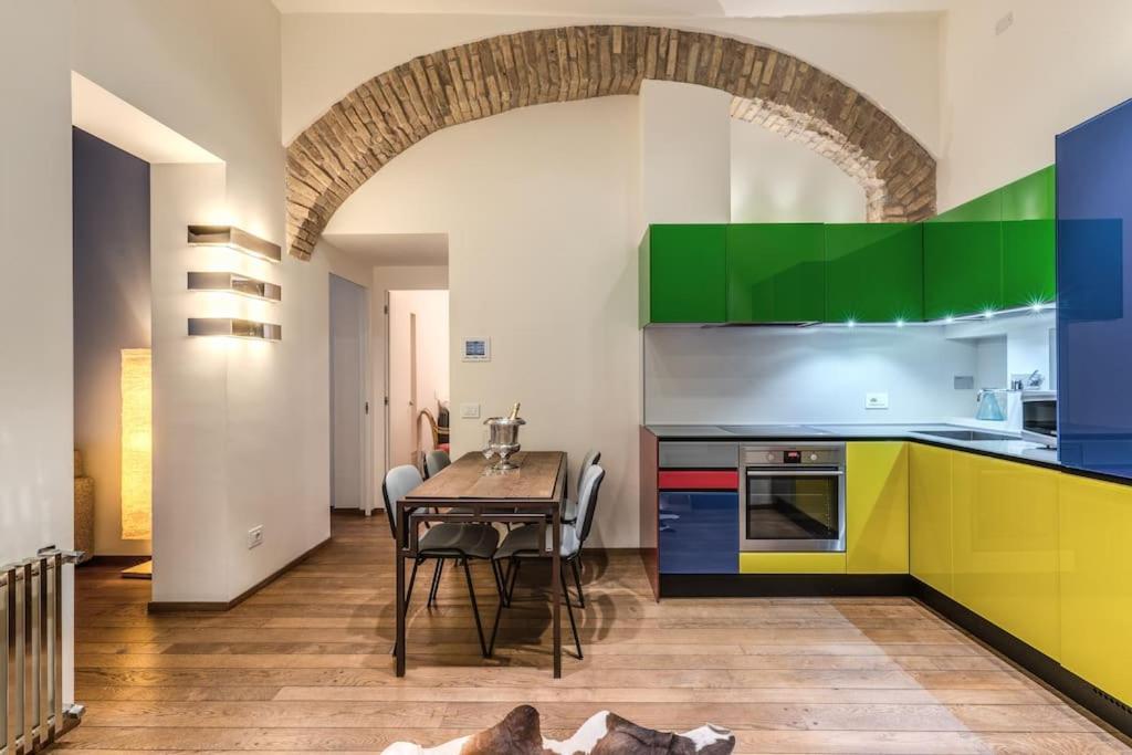 Domus Mondrian Luxury House Apartment โรม ภายนอก รูปภาพ